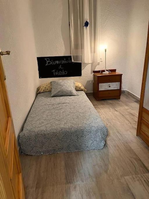 Apartamento En Toledo Capital Apartment Bagian luar foto